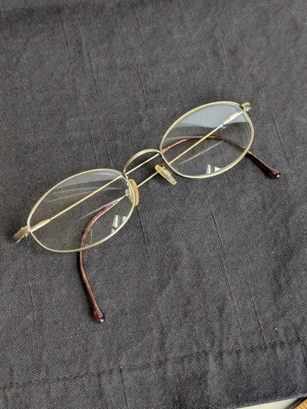 Womens Oval Eyeglasses Frame - Gold Thin Frame 48□19